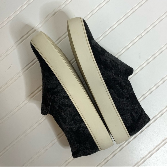 Frye Lena Camo Slip On Sneakers size 6.5 ~620 - Picture 9 of 16